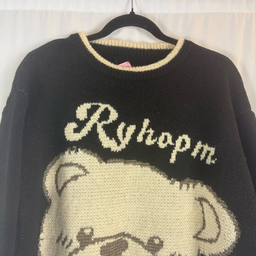 JustFab Black and Cream Knit Sweater Size: M teddy bear sweater